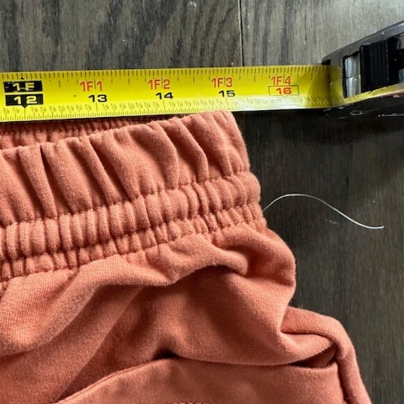 Athleta Drawstring Knit Shorts with Front Pockets - Picture 5 of 15